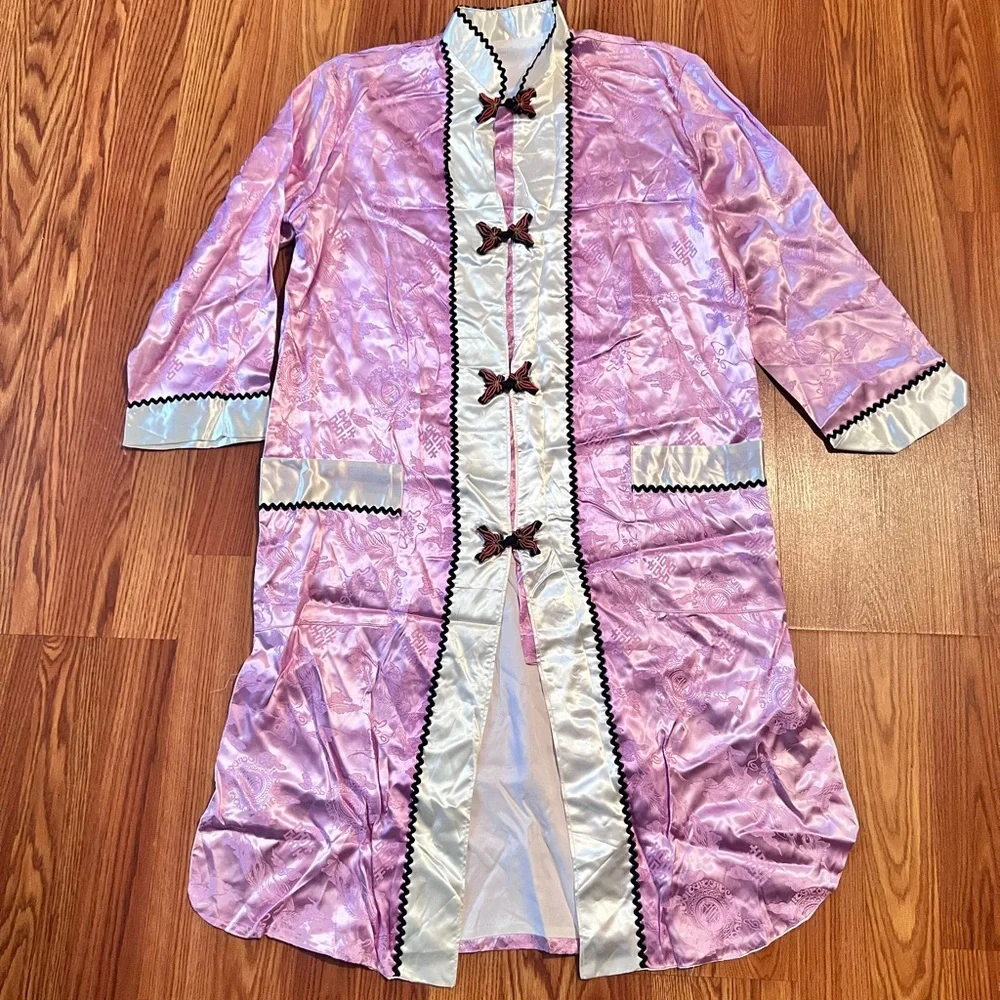 Asian Robe - Picture 1 of 8